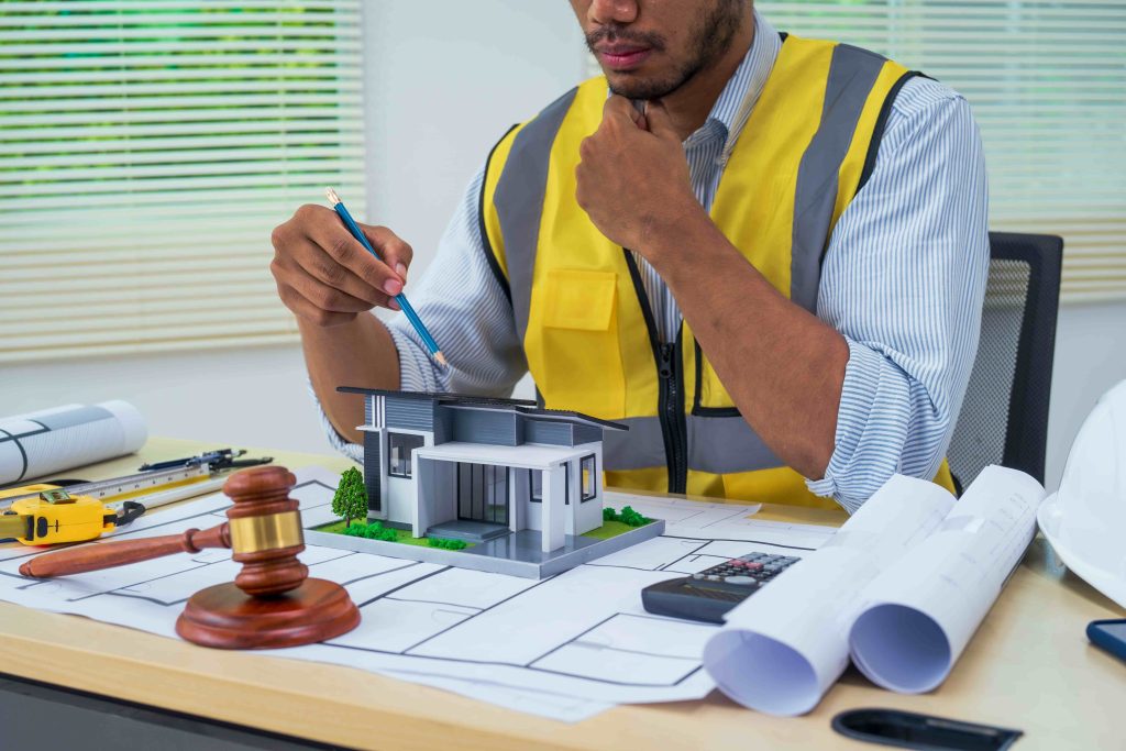 How Dubai Real Estate Lawyers Protect Buyers in Construction and Development Projects